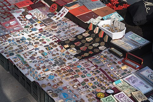 Dry Bridge market
