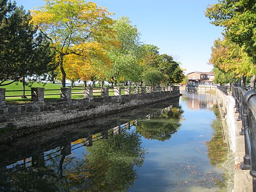 Cycle the Lachine Canal