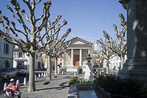Explore Carouge