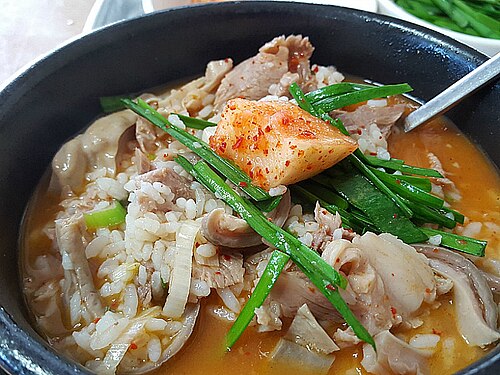 Eat dwaeji gukbap