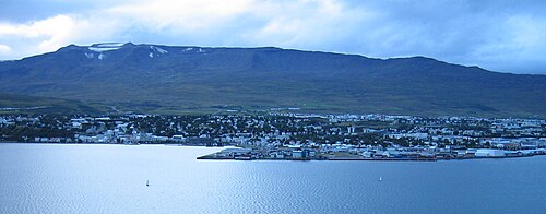 Ski at Hlíðarfjall