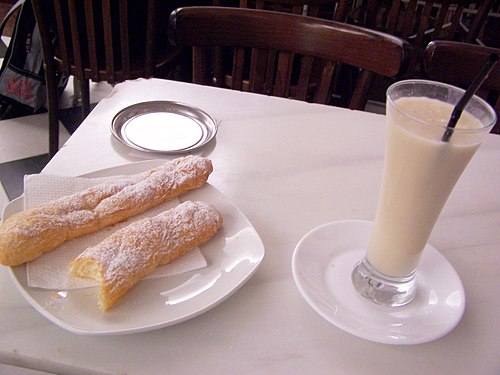 Horchata and fartons