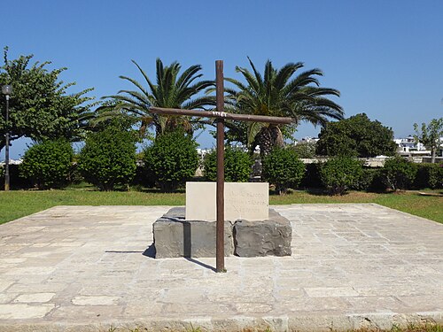 Venetian walls and Kazantzakis's tomb