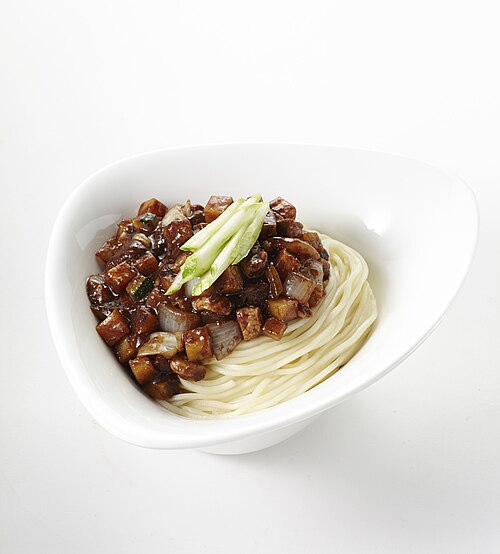 Eat jjajangmyeon