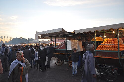Eat in the square