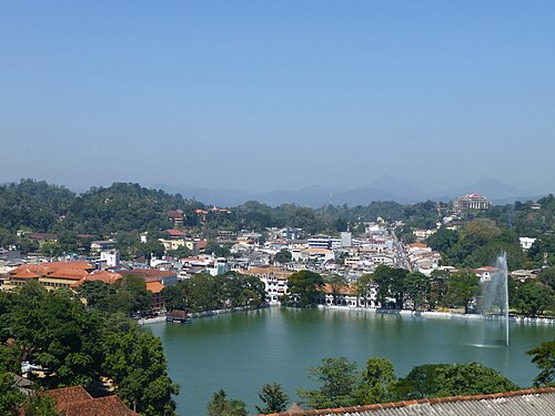 Kandy Lake