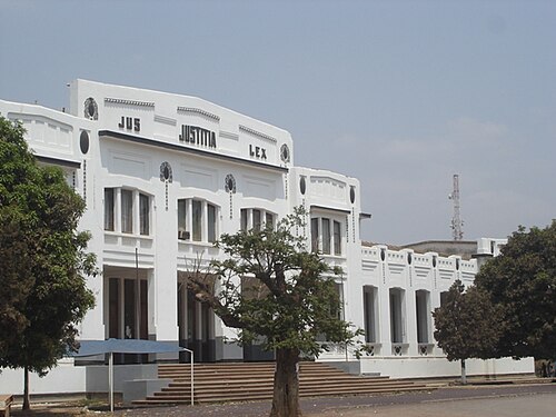 Walk the colonial centre
