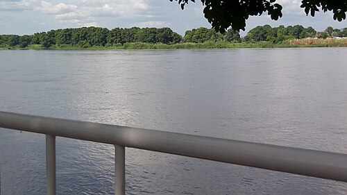 Sundowner by the river