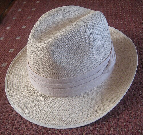 See Panama hats being made