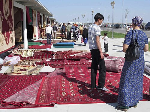 Altyn Asyr bazaar