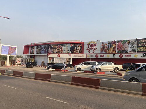 Browse a local market